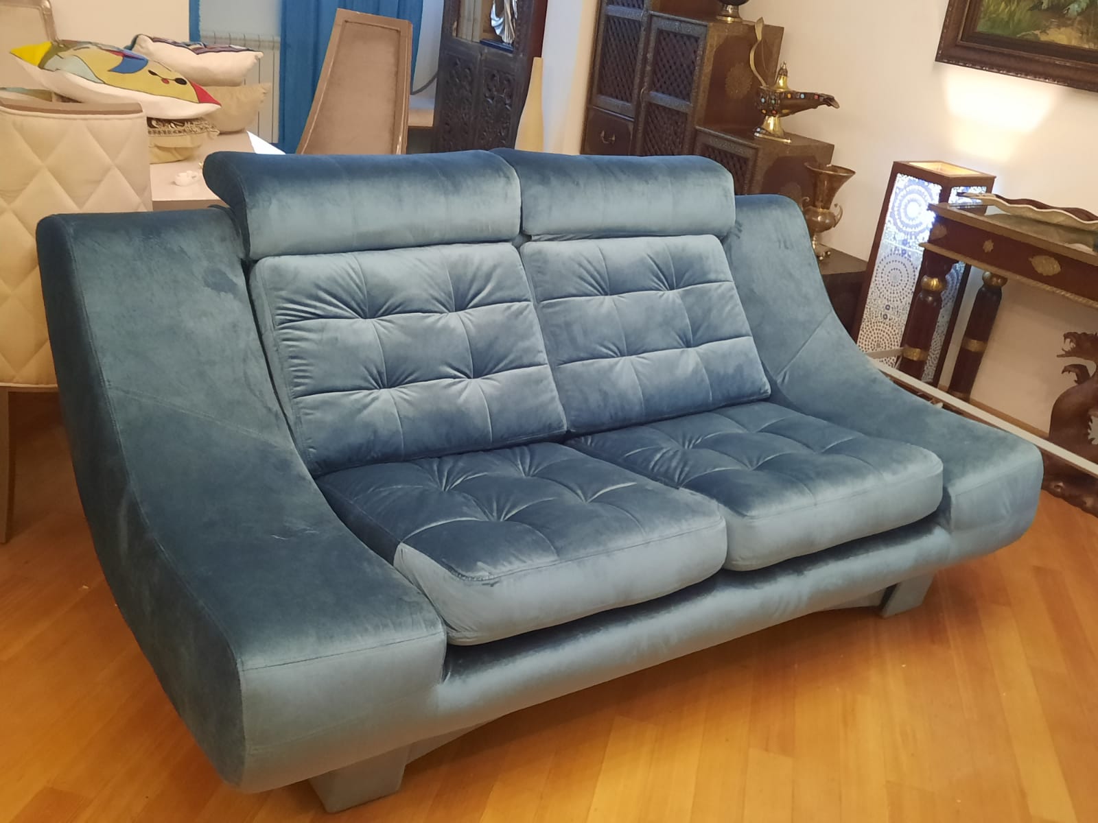 Обивка дивана на дому. Площадь Ленина