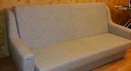 Перетяжка дивана. Площадь Ленина
